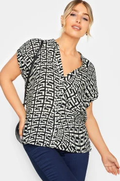 M&Co Womens White Geometric Print Short Sleeve Shirt>Women Short Sleeve Tops