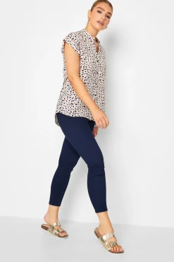 M&Co Womens White Spot Print V-Neck Blouse>Women Short Sleeve Tops