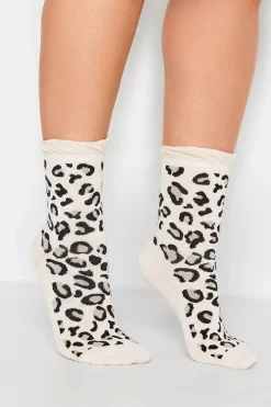 M&Co Yours Yours 4 Pack White & Black Animal Print Socks>Women Socks