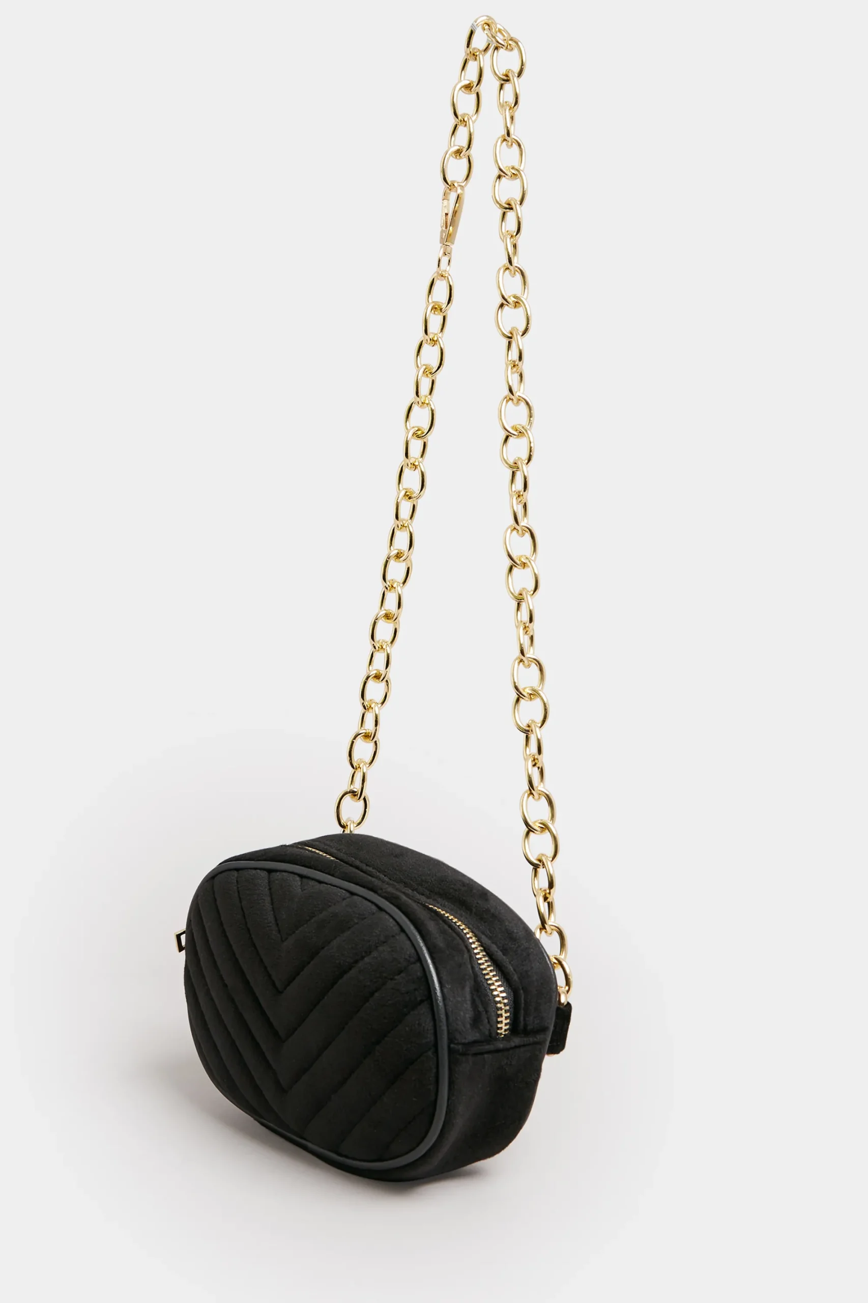 M&Co Yours Yours Black Chain Strap Camera Bag>Women Bags