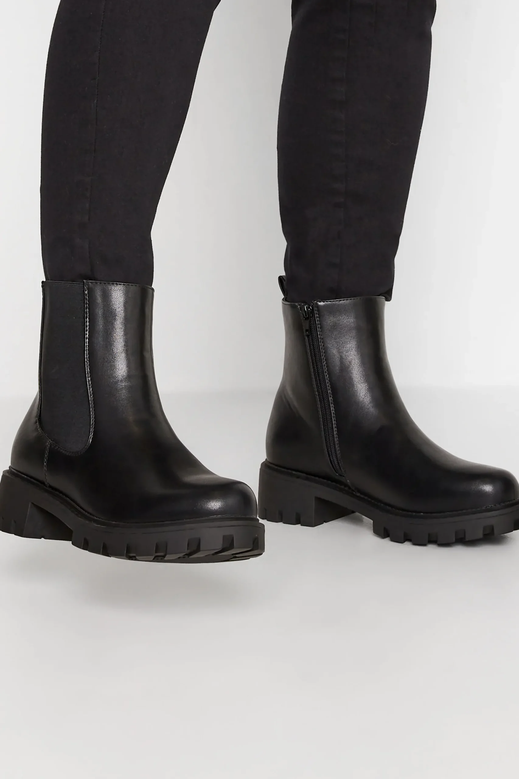 M&Co Yours Yours Black Chunky Chelsea Boots In Wide E Fit & Extra Wide Eee Fit>Women Boots