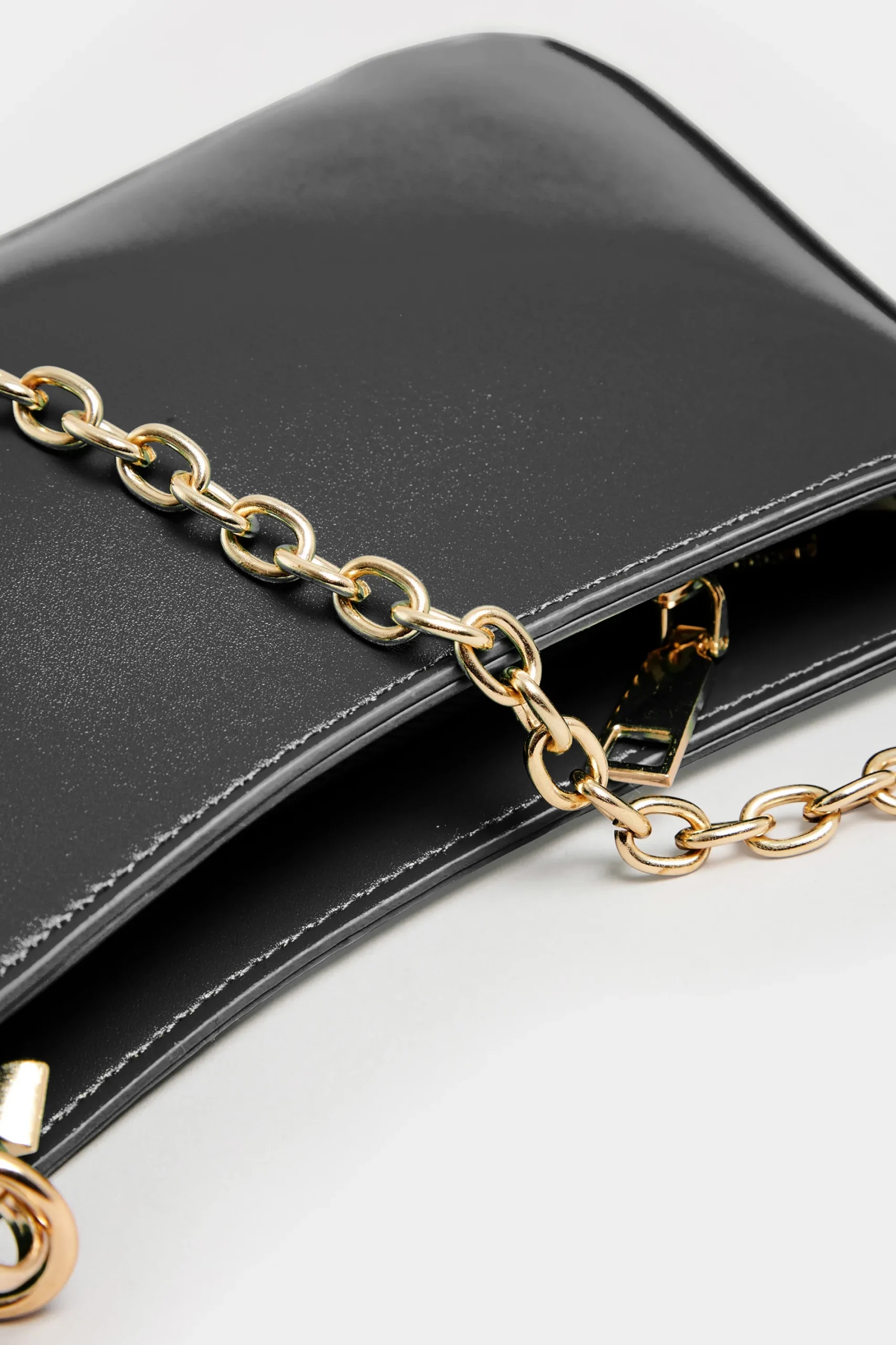 M&Co Yours Yours Black Detachable Chain Shoulder Bag>Women Bags