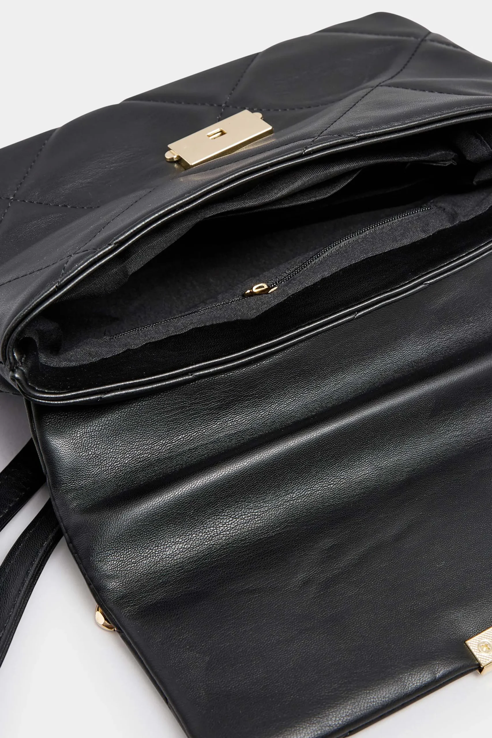 M&Co Yours Yours Black Quilted Chain Handle Bag>Women Bags